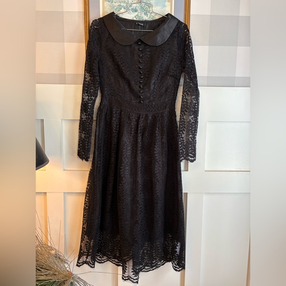 Dresses & Skirts - Vintage Style Black Lace Dress Size Small